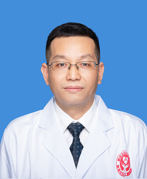 胡安辉 - 新生儿科主任，副主任医师