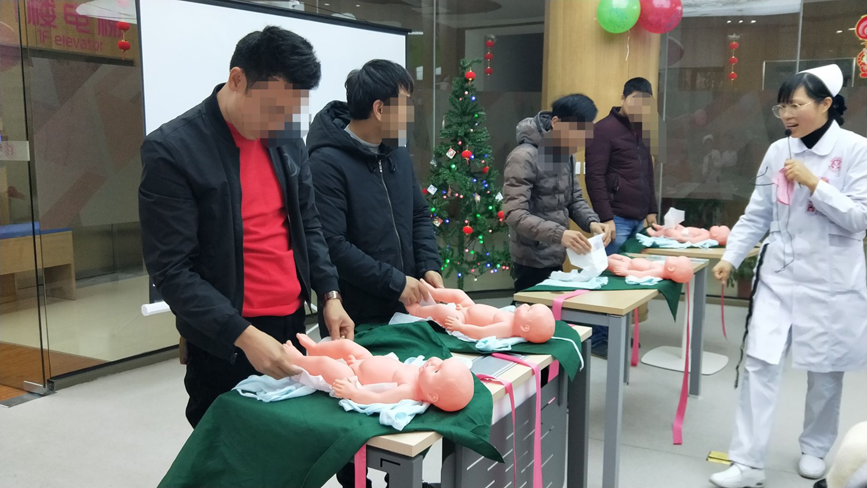 点击新窗口打开大图