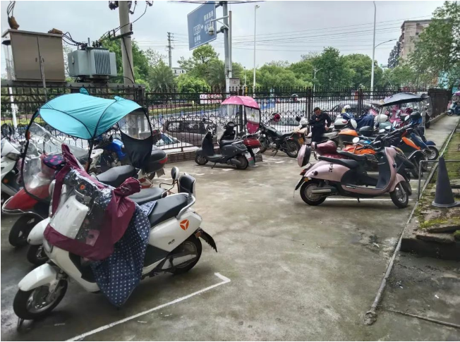 点击新窗口打开大图